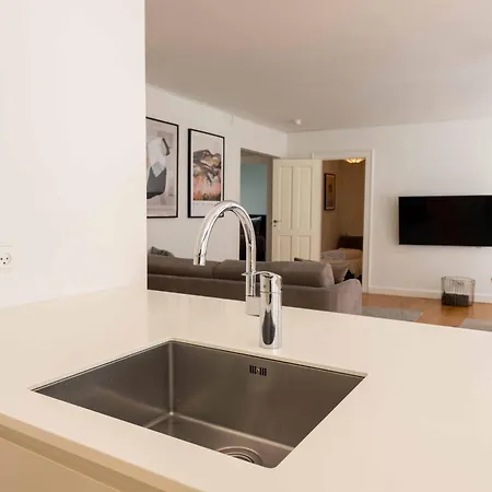 Perfect 3 Bedroom In The Heart Of Cph Apartment *