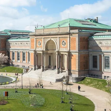 アパート Perfect 3 Bedroom In The Heart Of Cph