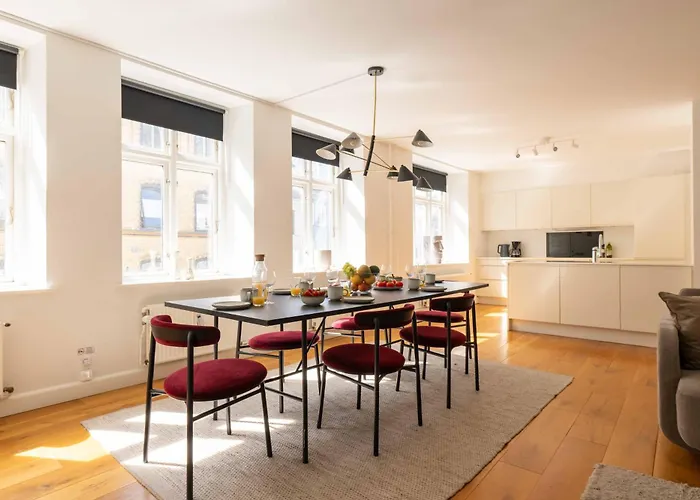 Perfect 3 Bedroom In The Heart Of Cph Lejlighed København